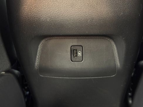 Used 2023 Nissan Sentra SV image 27