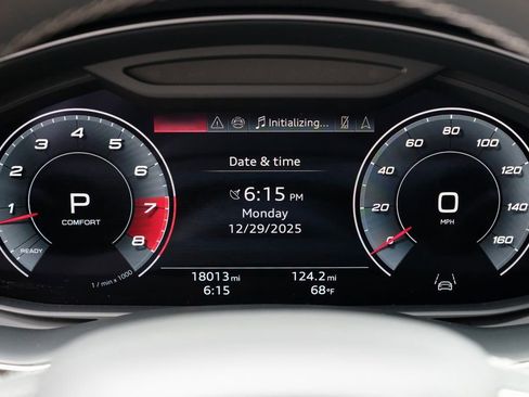 Used 2024 Audi SQ7 Prestige AWD/4WD image 18