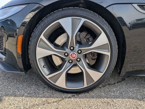 Used 2021 Jaguar F-TYPE First Edition image 17