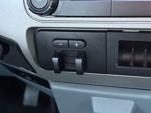 Used 2015 Ford F350 XLT w/ Snow Plow Prep Package image 17