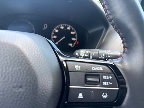 Used 2024 Honda HR-V Sport image 25
