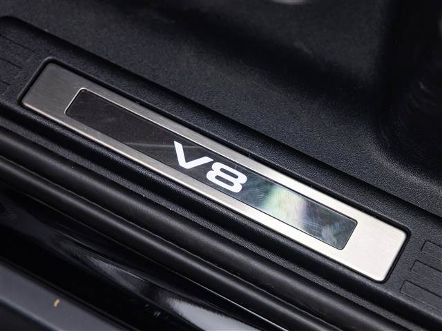 New 2026 Land Rover Defender 130 V8 AWD/4WD image 24