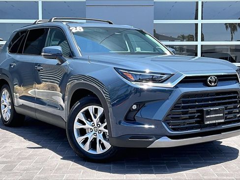 Used 2026 Toyota Grand Highlander AWD image 3