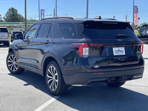 New 2026 Ford Explorer ST-Line image 4