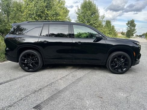 Used 2024 Chevrolet Traverse RS w/ LPO, Floor Liner Package image 4