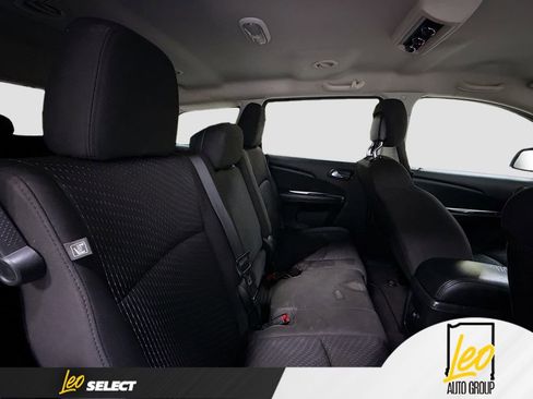 Used 2018 Dodge Journey SE w/ Popular Equipment Group image 25