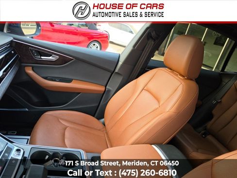 Used 2020 Audi Q8 Premium Plus AWD/4WD image 37