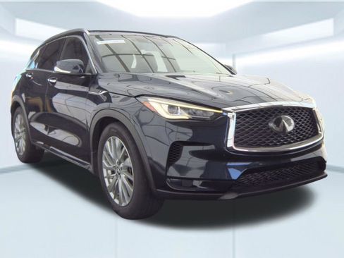Used 2023 INFINITI QX50 Luxe w/ Cargo Package image 5