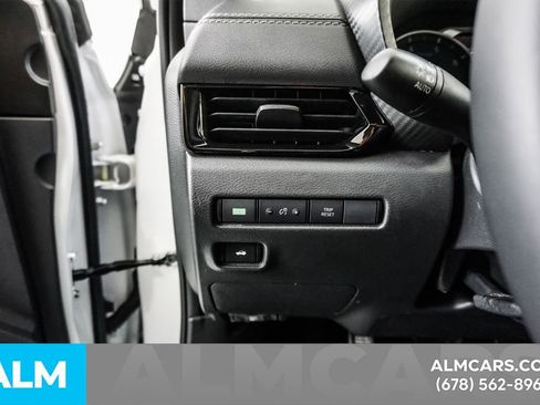 Used 2025 Nissan Sentra SV w/ All-Weather Package image 31