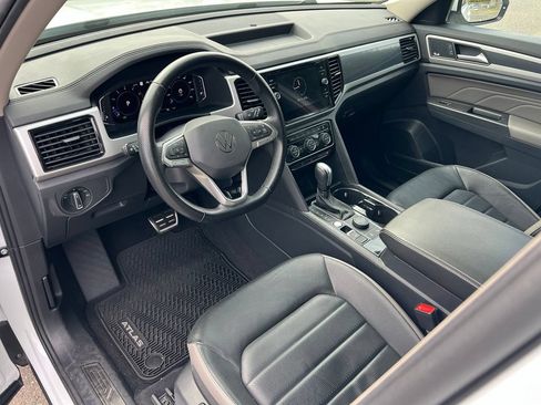 Used 2022 Volkswagen Atlas SEL Premium AWD/4WD image 17
