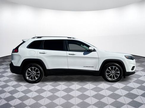 Used 2019 Jeep Cherokee Latitude Plus w/ Comfort/Convenience Group image 7