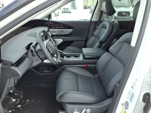 New 2026 Lincoln Nautilus Reserve image 4