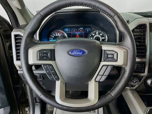 Used 2019 Ford F150 Lariat w/ Equipment Group 502A Luxury image 14
