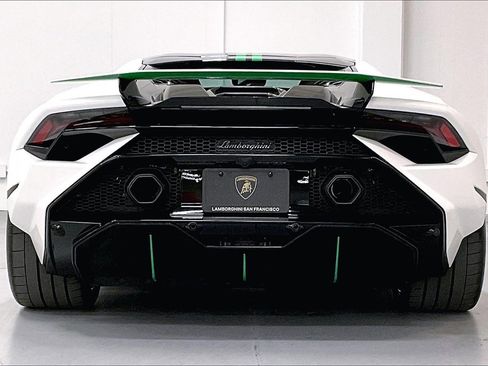 Used 2023 Lamborghini Huracan Tecnica image 5
