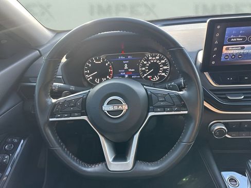 Used 2023 Nissan Altima 2.5 SR w/ SR Premium Package image 14