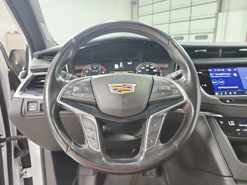 Used 2023 Cadillac XT5 Premium Luxury w/ LPO, Floor Liner Package AWD/4WD image 25