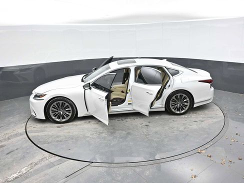 Used 2019 Lexus LS 500 w/ Interior Upgrade Package image 42