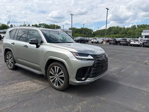 Used 2025 Lexus LX 700h Luxury w/ Appearance Package AWD/4WD image 8
