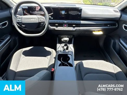 Used 2025 Kia K4 FWD image 26