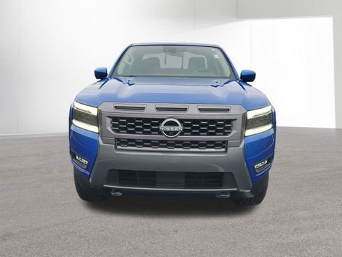 Used 2025 Nissan Frontier SL image 17