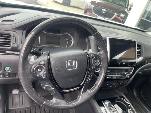 Used 2018 Honda Pilot Elite image 24