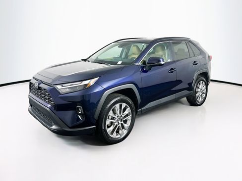 Used 2025 Toyota RAV4 XLE Premium image 3