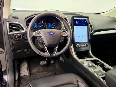 Used 2024 Ford Edge SEL AWD/4WD image 11