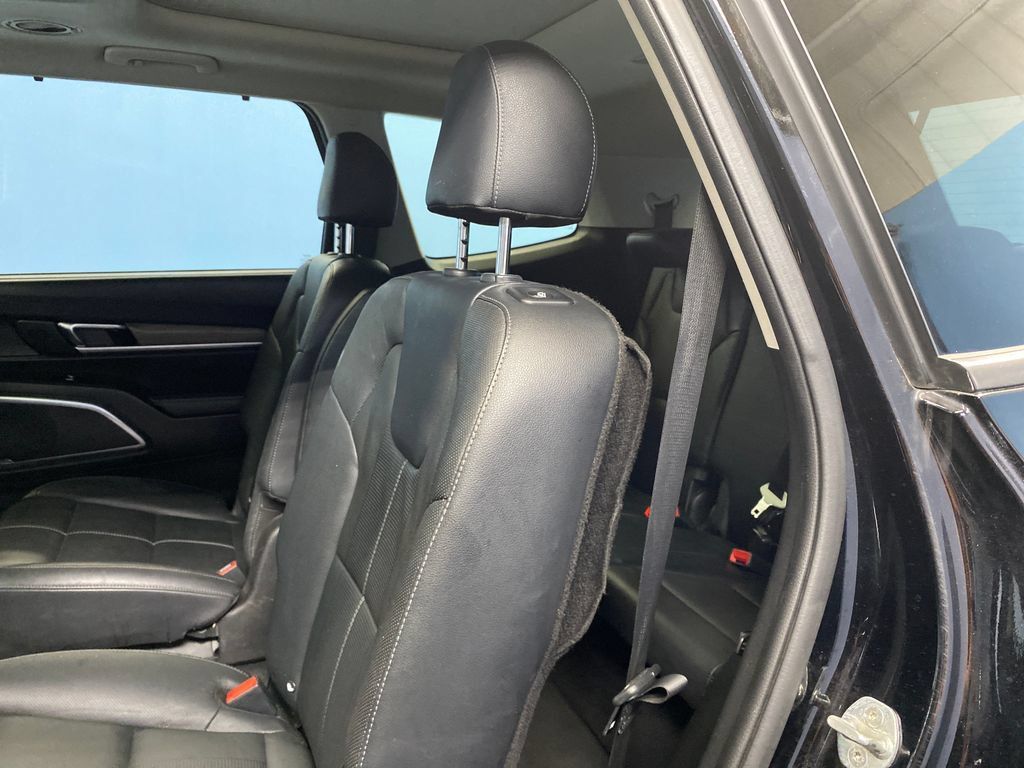 Used 2022 Kia Telluride SX w/ Nightfall Edition Package AWD/4WD image 23