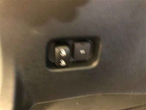 Used 2022 Ford Edge SEL w/ Convenience Package image 9