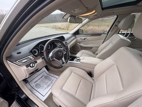 Used 2014 Mercedes-Benz E 350 4MATIC Sedan image 33