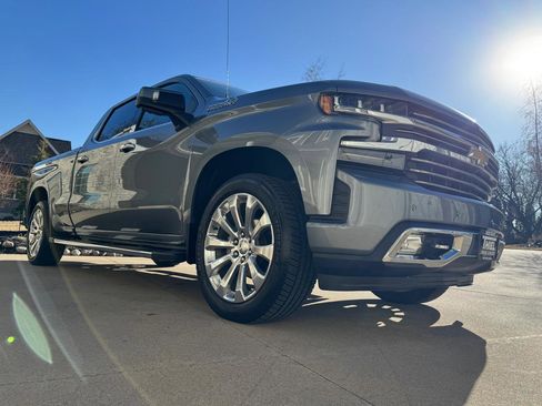 Used 2020 Chevrolet Silverado 1500 High Country w/ Technology Package image 30