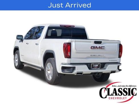 Used 2024 GMC Sierra 1500 Denali w/ Technology Package image 3