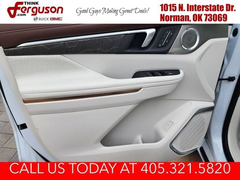 New 2026 Buick Enclave Avenir w/ Super Cruise Package AWD/4WD image 13