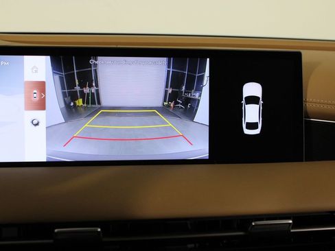 Used 2025 Genesis G80 2.5T image 27