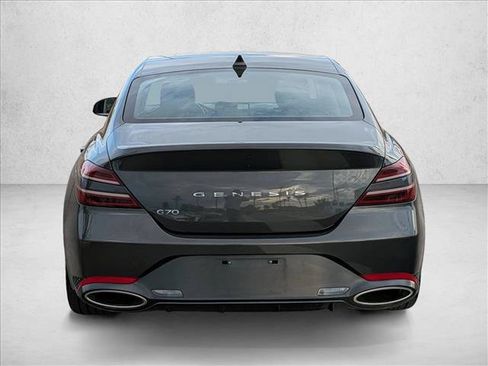 Used 2025 Genesis G70 2.5T RWD image 7