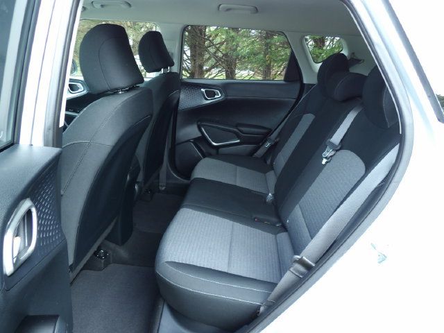 Used 2021 Kia Soul S FWD image 11