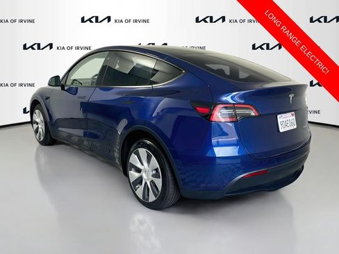 Used 2022 Tesla Model Y Long Range AWD/4WD image 5