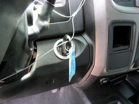 Used 2018 RAM 3500 Tradesman w/ Chrome Appearance Group image 13