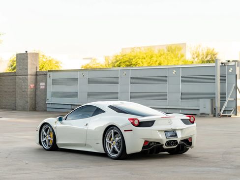Used 2012 Ferrari 458 Italia Coupe RWD image 6