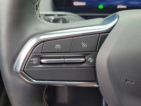 Used 2026 Chevrolet Equinox EV LT FWD image 5