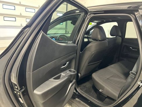 Used 2023 Hyundai Santa Cruz SEL Premium AWD/4WD image 30