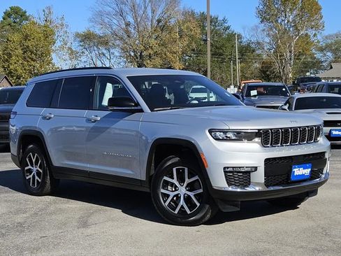 Used 2025 Jeep Grand Cherokee L Limited w/ Trailer Tow Package image 2
