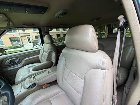 Used 1997 GMC Yukon 4WD 4-Door w/ Marketing Opt Pkg 5 image 29