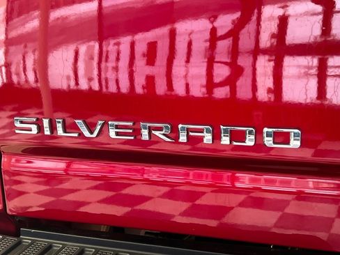 Used 2024 Chevrolet Silverado 2500 High Country w/ Technology Package AWD/4WD image 21