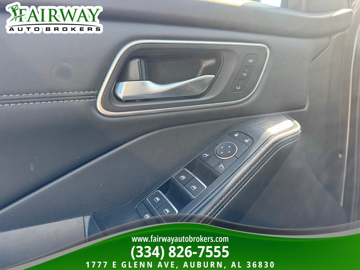 Used 2026 Nissan Rogue Platinum w/ Platinum Premium Package AWD/4WD image 15