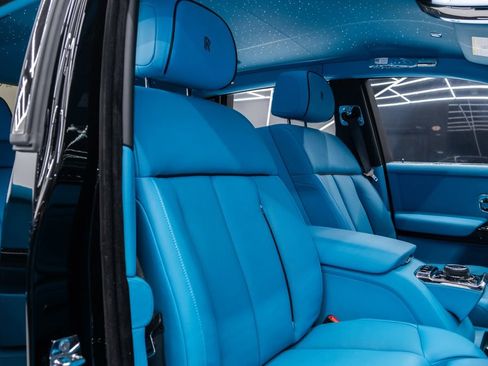 Used 2025 Rolls-Royce Phantom Sedan image 56