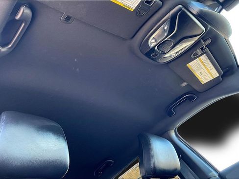 Used 2023 Jeep Compass Limited image 22