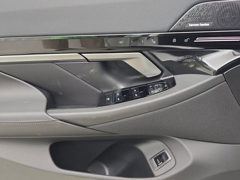 New 2026 BMW 530i xDrive image 14