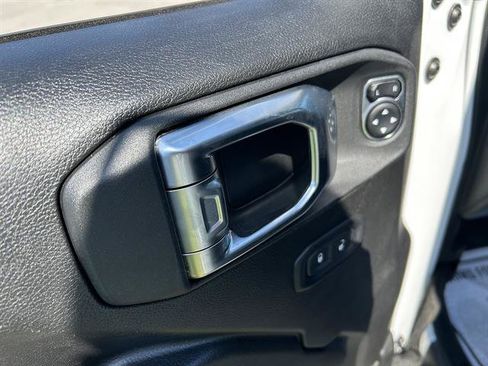 Used 2022 Jeep Gladiator Sport AWD/4WD image 14