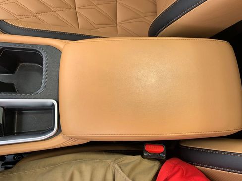 Used 2025 Nissan Sentra SV w/ SV Premium Package FWD image 23